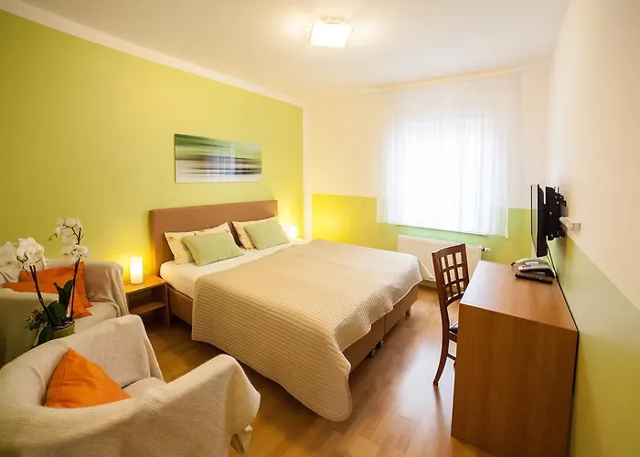 Am Gutspark Prager Gbr 公寓