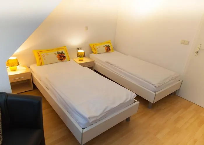 Am Gutspark Prager Gbr 公寓