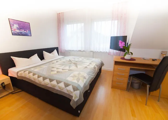 Am Gutspark Prager Gbr 公寓 *