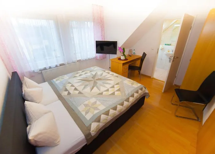 Am Gutspark Prager Gbr *