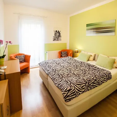 Am Gutspark Prager Gbr * Leipzig