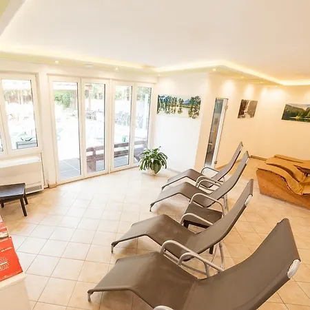 Am Gutspark Prager Gbr * Leipzig