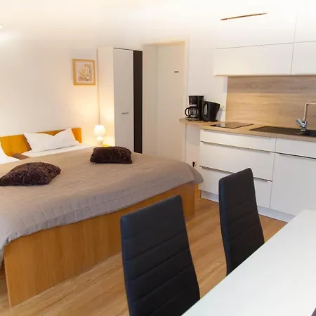 Hotel Am Gutspark Berthold Andre Und Ursula Prager Gbr